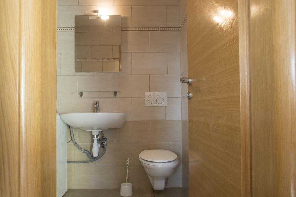 Jela Apartments ニン エクステリア 写真