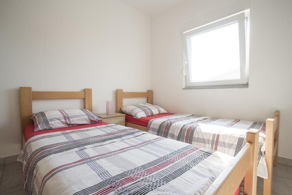 Jela Apartments ニン エクステリア 写真