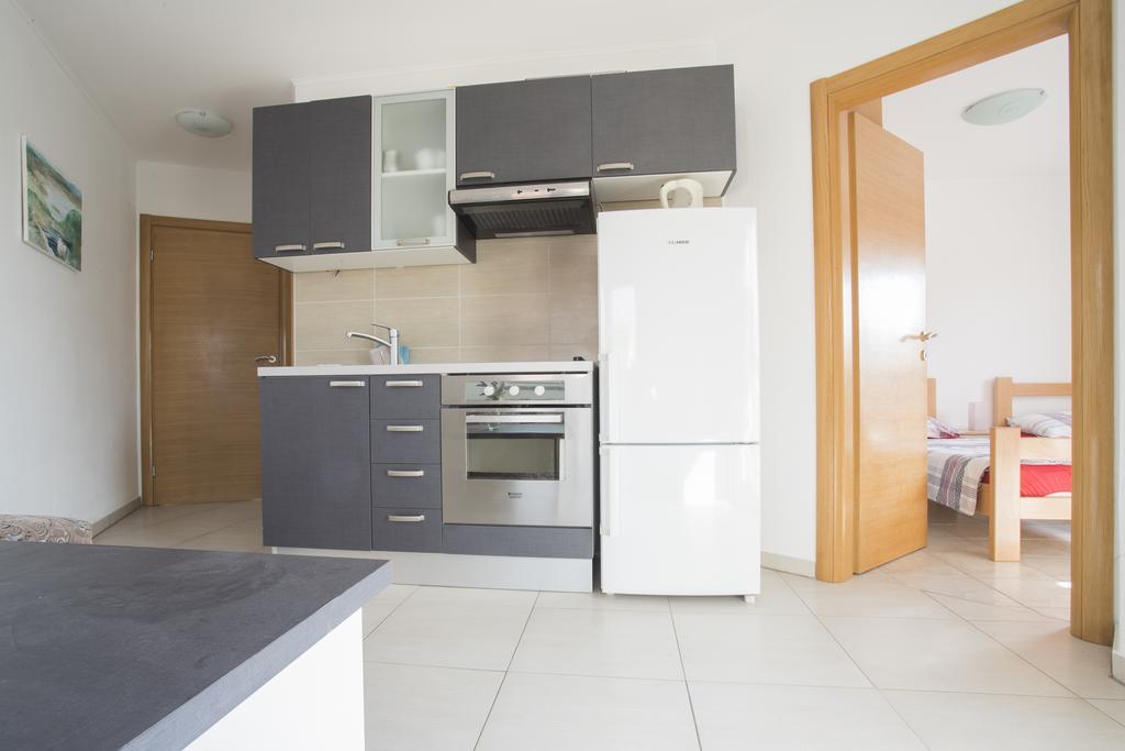Jela Apartments ニン エクステリア 写真