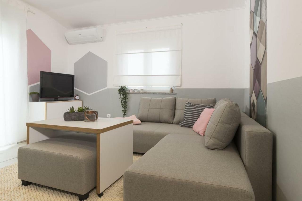 Jela Apartments ニン エクステリア 写真